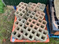 40 CONCRETE GRASS BLOCKS (67) - 4