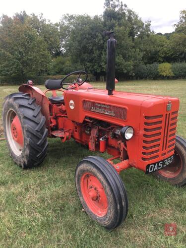 1960 INTERNATIONAL HARVESTER B275 2WD TRACTOR