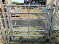 CATTLE HANDLING GATE - 4