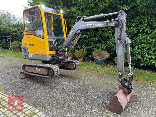 2008 VOLVO EC20B XTV 2 TONNE MINI DIGGER