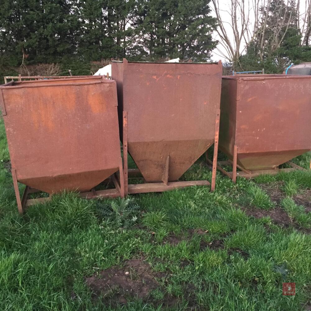 3X FEED BINS