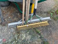 120L WHEELBARROW ETC - 2