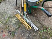 120L WHEELBARROW ETC - 6