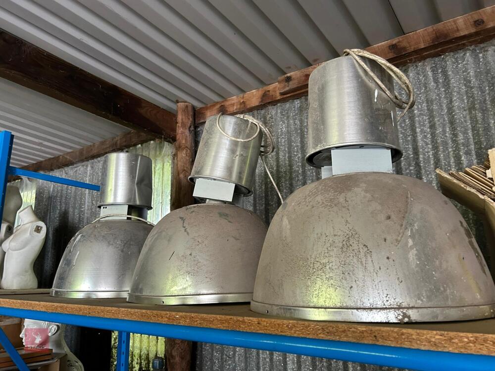 3 INDUSTRIAL LIGHTS