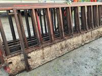 4 X CATTLE FEED BARRIERS - 7