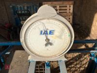 IAE WEIGH CRATE - 5