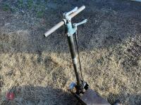 TJ 100 10t WORKSHOP TROLLEY JACK - 6