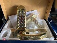 BORG 5000 BRASS DIGITSH PUSH BUTTON LOCK