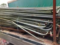 30 HERRAS FENCING PANELS AND STILLAGE - 2