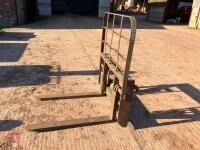 SET OF EURO 8 PALLET FORKS - 4