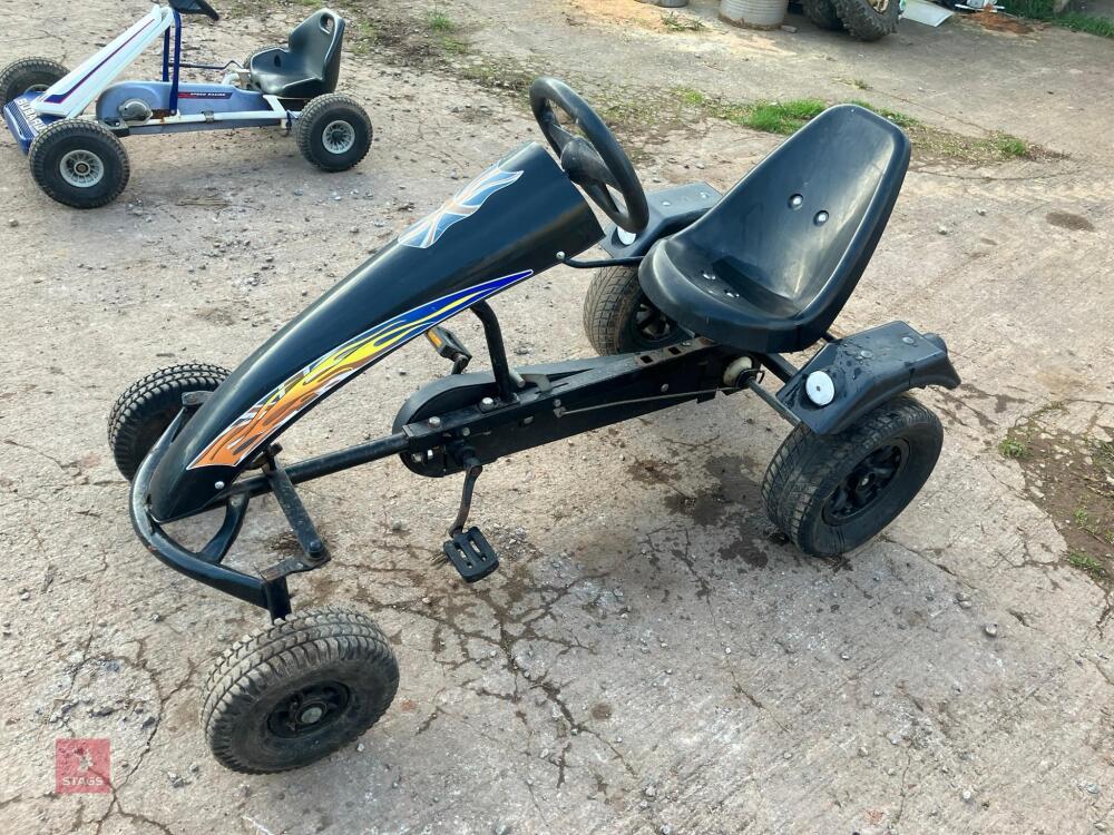 BLACK CHILDS PEDAL GO-KART