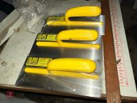 3 GLOBE MASTER PLASTERING TROWELS - 2