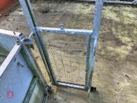 SHEEP GUILLOTINE GATE - 6