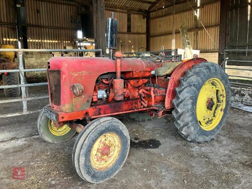 1959 DAVID BROWN 950 2WD TRACTOR