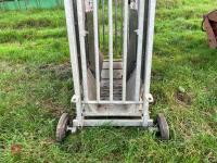 BATEMAN GALVANISED WEIGH CRATE - 8