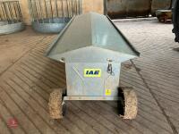 IAE 8' GALVANISED SHEEP CREEP FEEDER (1) - 6