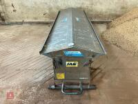 IAE 8' GALVANISED SHEEP CREEP FEEDER (6) - 3