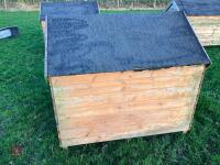 4' X 3' 3'' DOG KENNEL (2) - 4