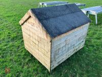 4' X 3' 3'' DOG KENNEL (2) - 8