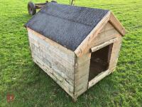 4' X 3' 3'' DOG KENNEL (2) - 10