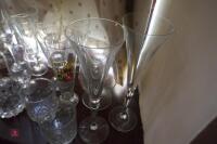 LARGE QTY OF GLASSWARE - 4