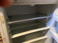 HOTPOINT FRIDGE & BELLING OVER - 7