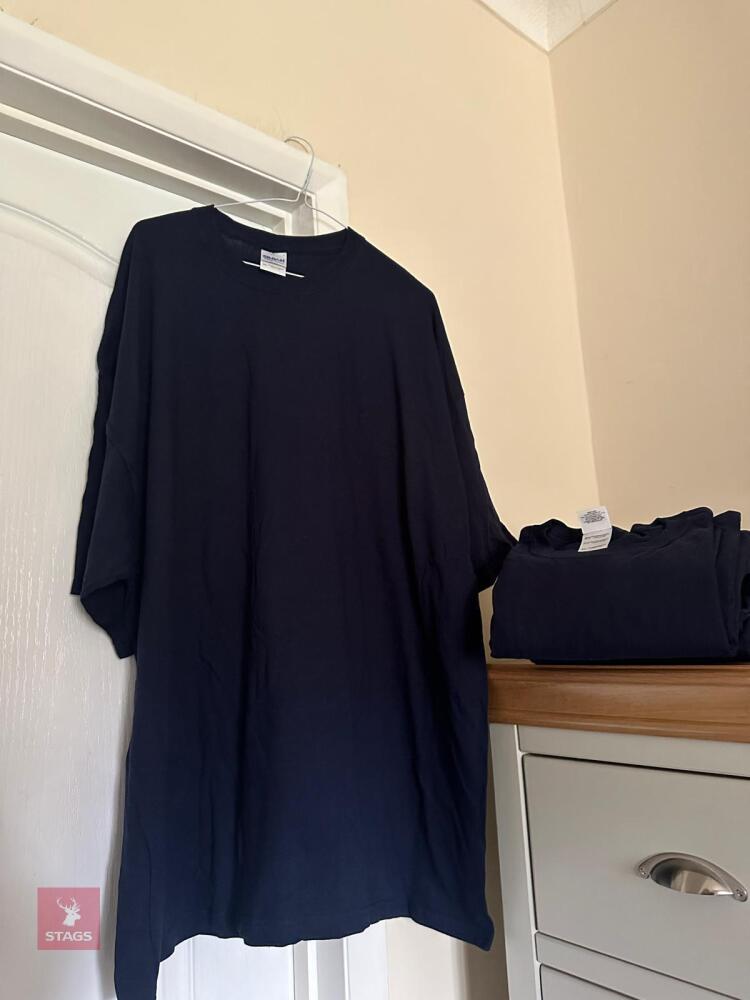 5 NAVY XXXL T-SHIRTS