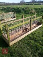 SHEEP WALK-THRU FEEDER