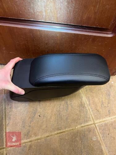 UNIVERSAL CAR ARM REST