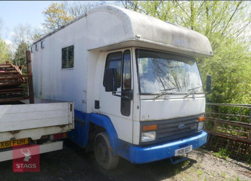 FORD CARGO 813 7.5T HORSE LORRY