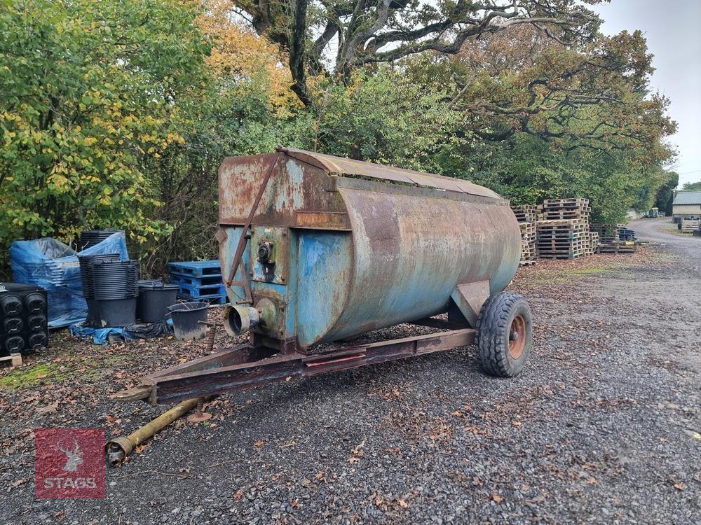 SIDE DISCHARGE DUNG SPREADER