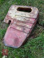 4 MASSEY FERGUSON TRACTOR WEIGHTS - 3