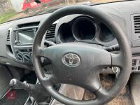 2009 TOYOTA HILUX 3L D4D PICKUP TRUCK - 17