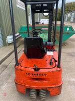 2000 LINDE E12 FORKLIFT 24 VOLT - 5