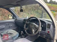 2002 TOYOTA HILUX 2.4 PICK UP TIPPER - 8