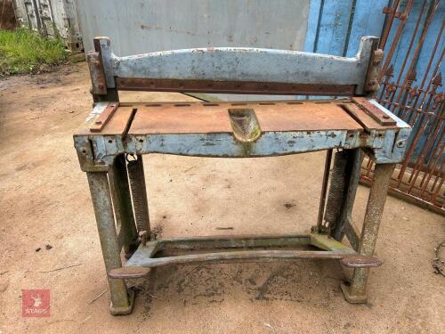 LARGE STAND CUT METAL GUILLOTINE