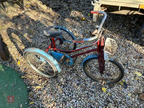 CHILDS VINTAGE TRYCYCLE