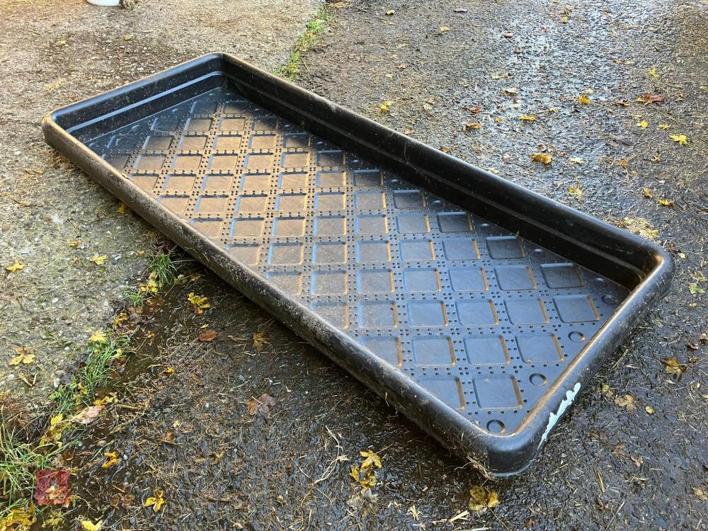 6' 6'' PLASTIC SHEEP FOOTBATH