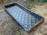 6' 6'' PLASTIC SHEEP FOOTBATH - 7