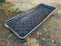 6' 6'' PLASTIC SHEEP FOOTBATH - 9