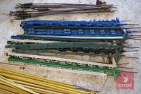 25 PLASTIC ELECTRIC FENCING STAKES - 5