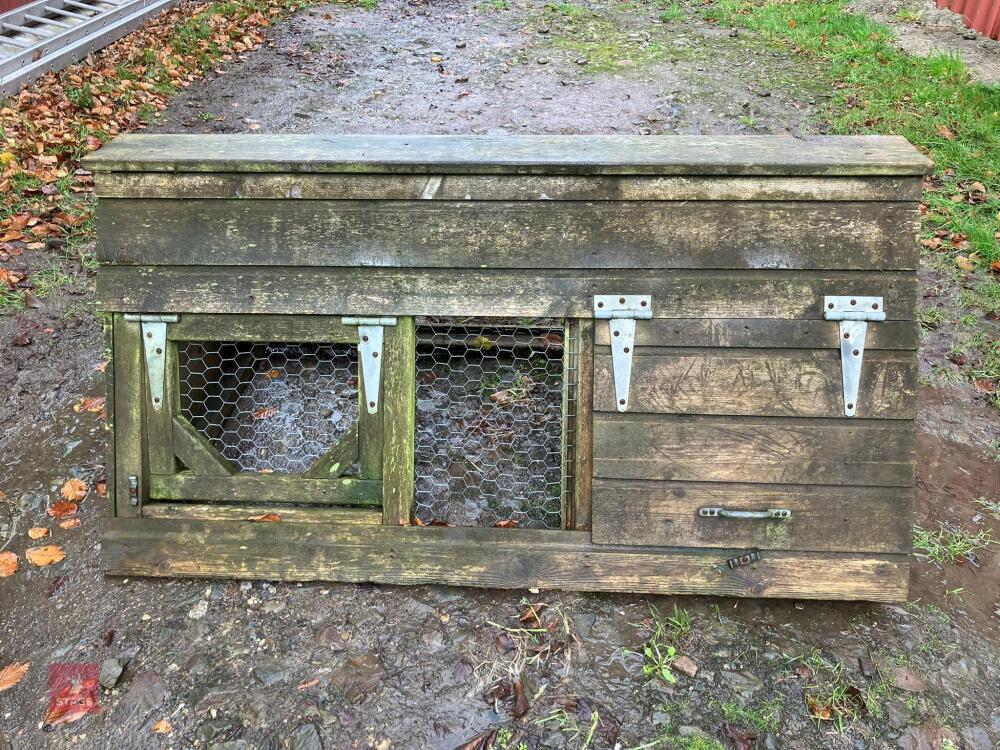 4' 6'' POULTRY HOUSE