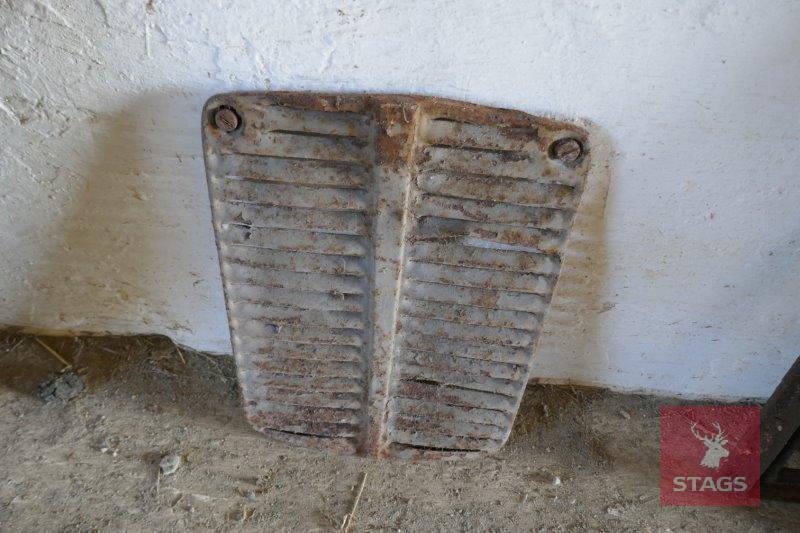 MASSEY FERGUSON 35 FRONT GRILL