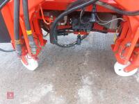 2017 KUHN AXIS 40.2 H-EMC-W FERT SPINNER - 6