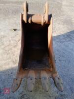 TRENCHING BUCKET - 4