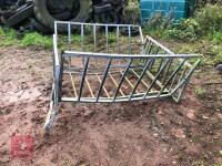 BALE CRADLE FEEDER (S/R) - 2