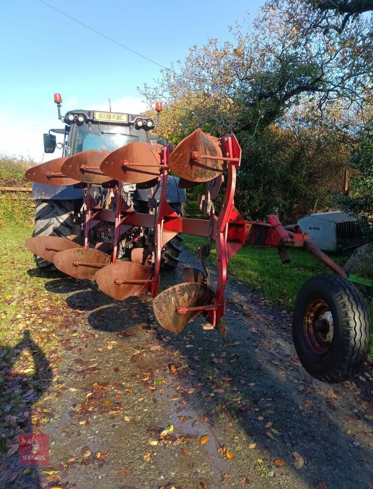 MASSEY FERGUSON 715 4' REV PLOUGH (S/R)