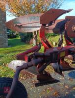 MASSEY FERGUSON 715 4' REV PLOUGH (S/R) - 5