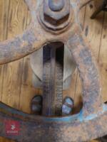 ANTIQUE CIDER PRESS - 4