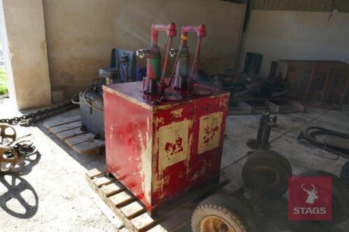 TWIN TANK OIL DISPENSER